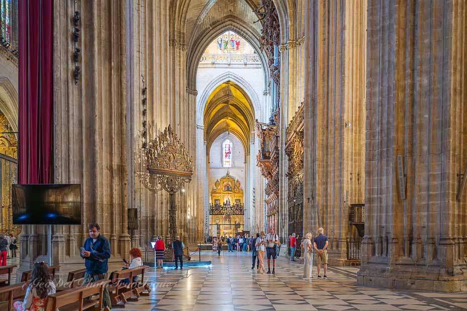 セビリア大聖堂内部